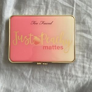 Too Faced Just Peachy Mattes Eye Shadow Palette